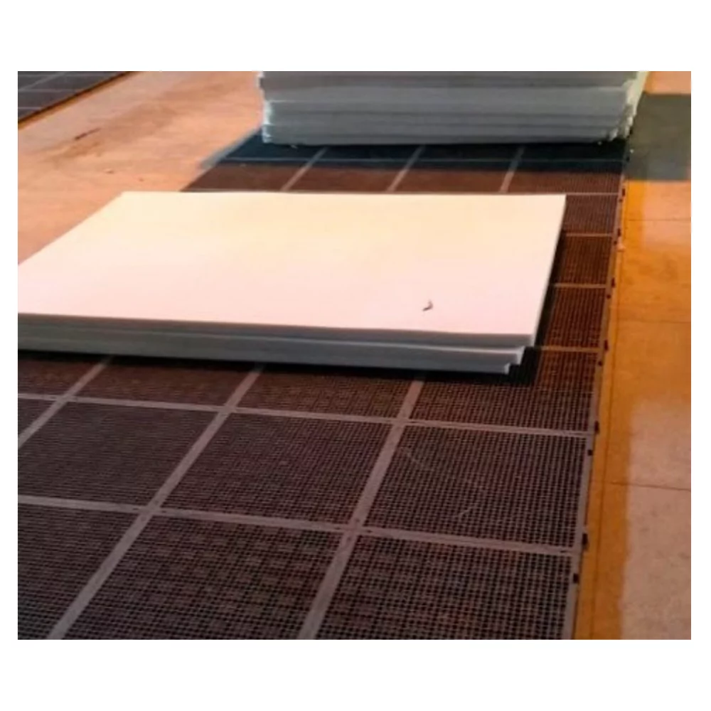 PISO DE PLASTICO 50 X 50 x 3 CM MODULAR PRETO PISO DE PLASTICO 50 X 50 x 3 CM MODULAR PRETO - Imagem 3