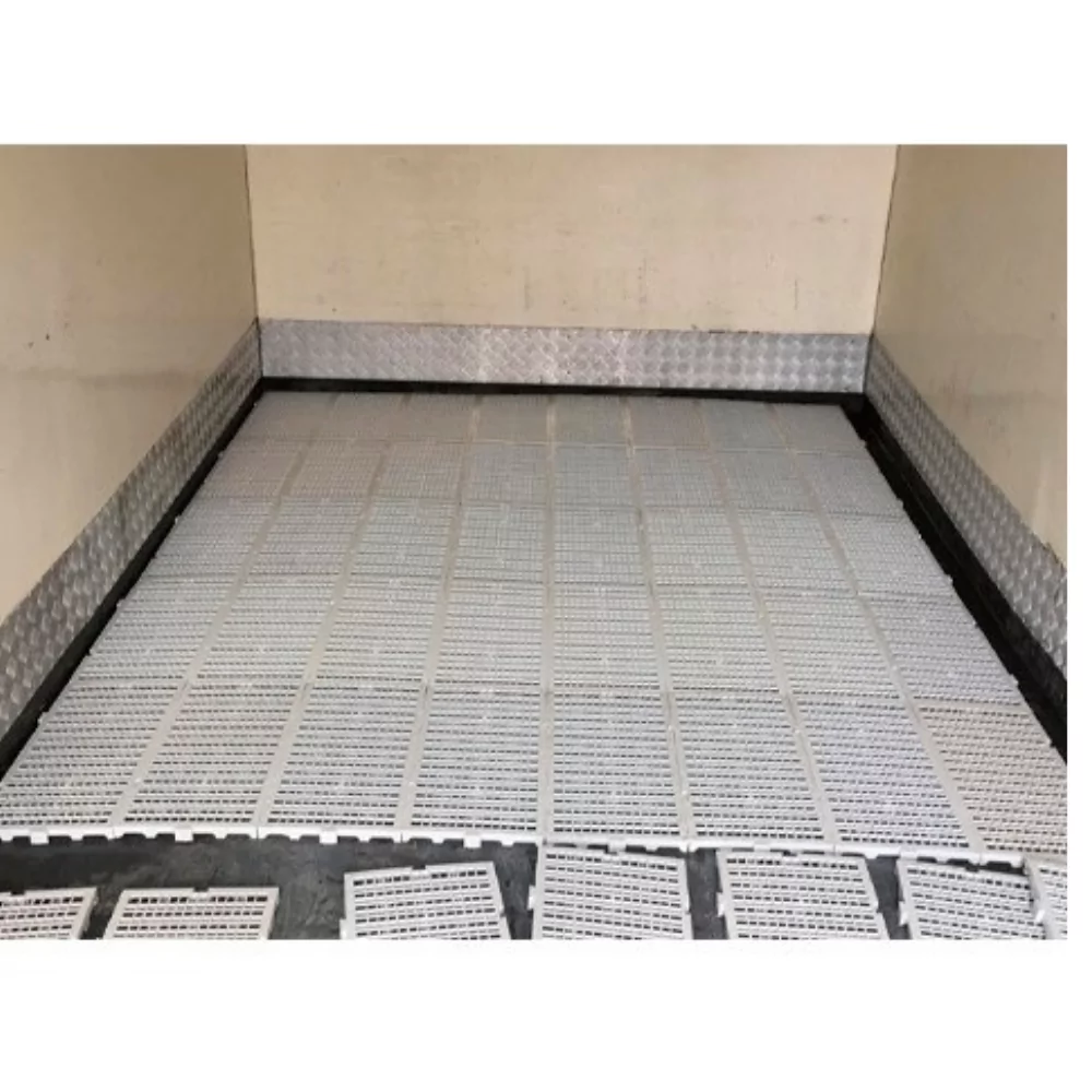 PISO DE PLASTICO 50 X 50 x 3 CM MODULAR PRETO PISO DE PLASTICO 50 X 50 x 3 CM MODULAR PRETO - Imagem 4